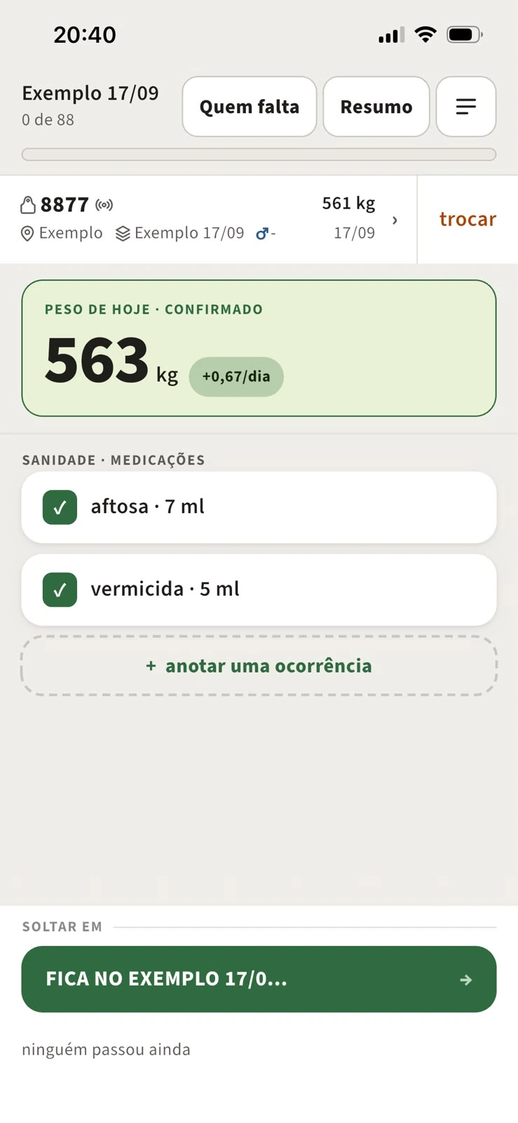 Tela do curral no aplicativo: o animal no tronco, peso de hoje confirmado em 563 kg com ganho de 0,67 kg por dia, e as duas medicações aplicadas.